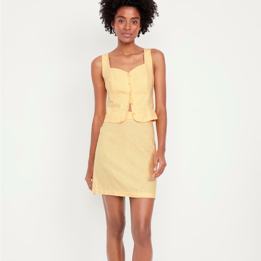 Yellow Highwaisted Linen Skirt